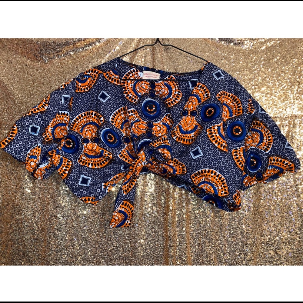 tie-up crop top 🔵🔸